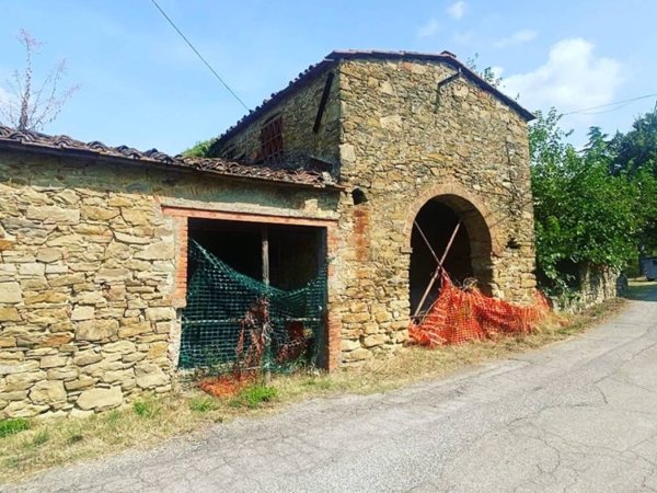 casa indipendente in vendita ad Arezzo in zona Chiassa-Tregozzano