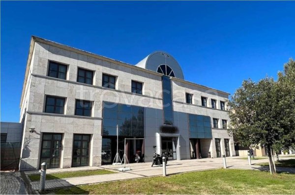 ufficio in vendita ad Arezzo in zona Pescaiola