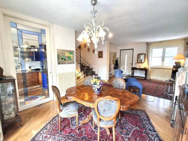 casa indipendente in vendita ad Arezzo in zona Zona La Pace