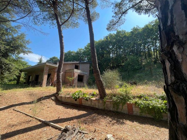 casa indipendente in vendita ad Arezzo in zona San Firenze-Fonte di Sala