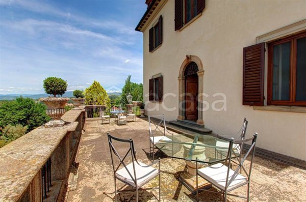 villa in vendita ad Arezzo in zona Staggiano