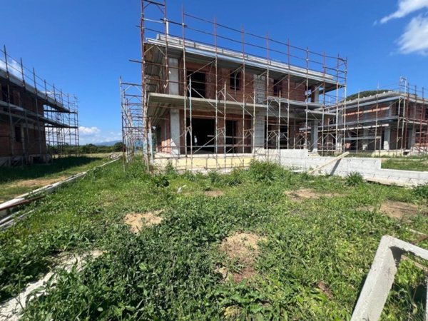 casa indipendente in vendita ad Arezzo in zona Centro Città