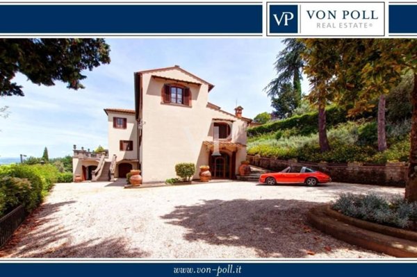 villa in vendita ad Arezzo in zona Centro Città
