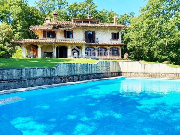 casa indipendente in vendita ad Arezzo