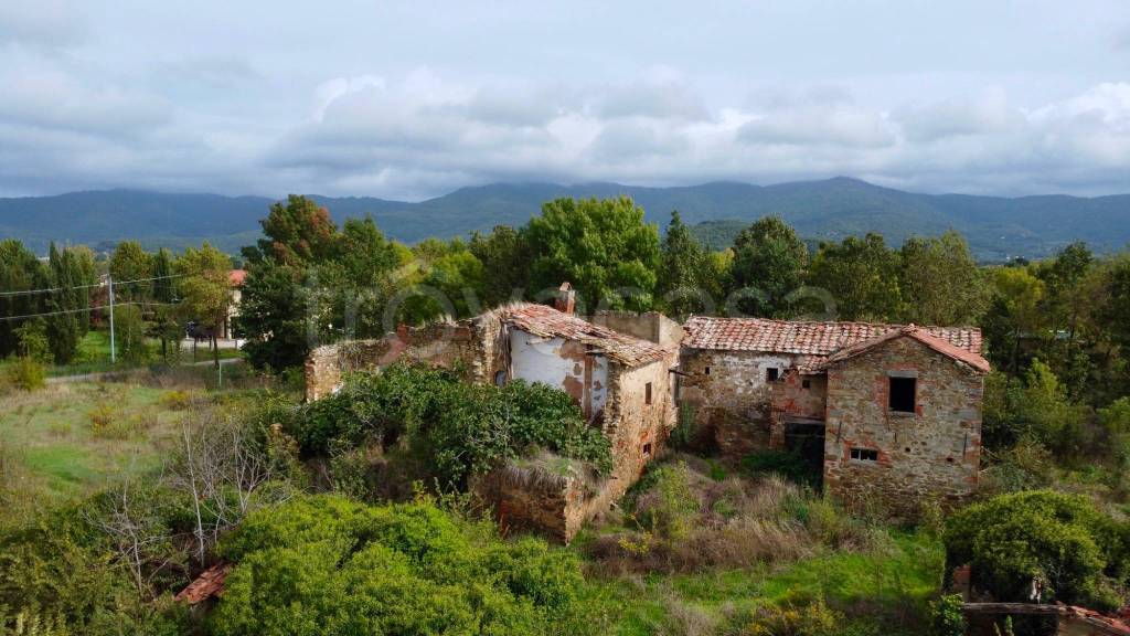 casa indipendente in vendita ad Arezzo