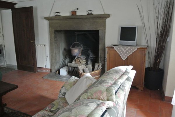casa indipendente in vendita ad Arezzo in zona Palazzo del Pero
