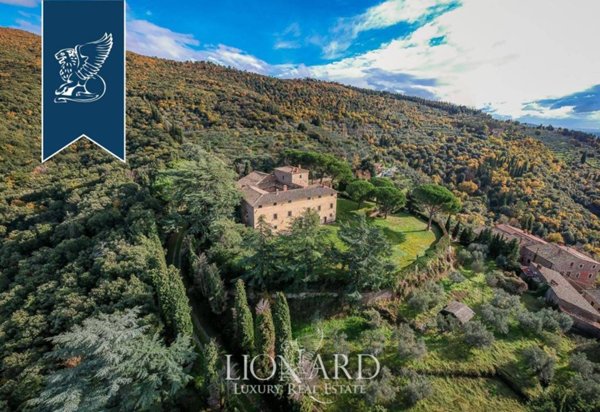 villa in vendita ad Arezzo in zona Puliciano