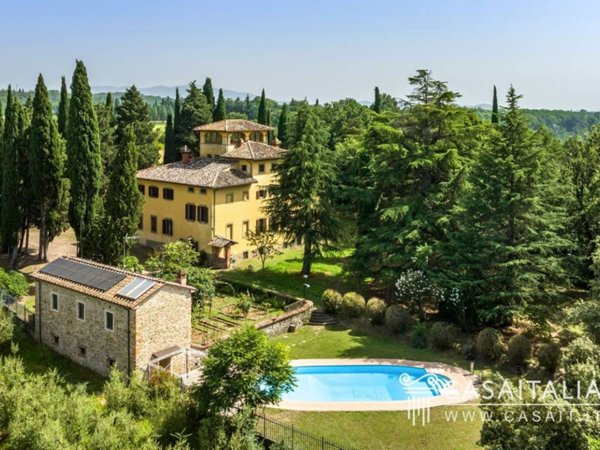 villa in vendita ad Arezzo in zona Ponte Alla Chiassa