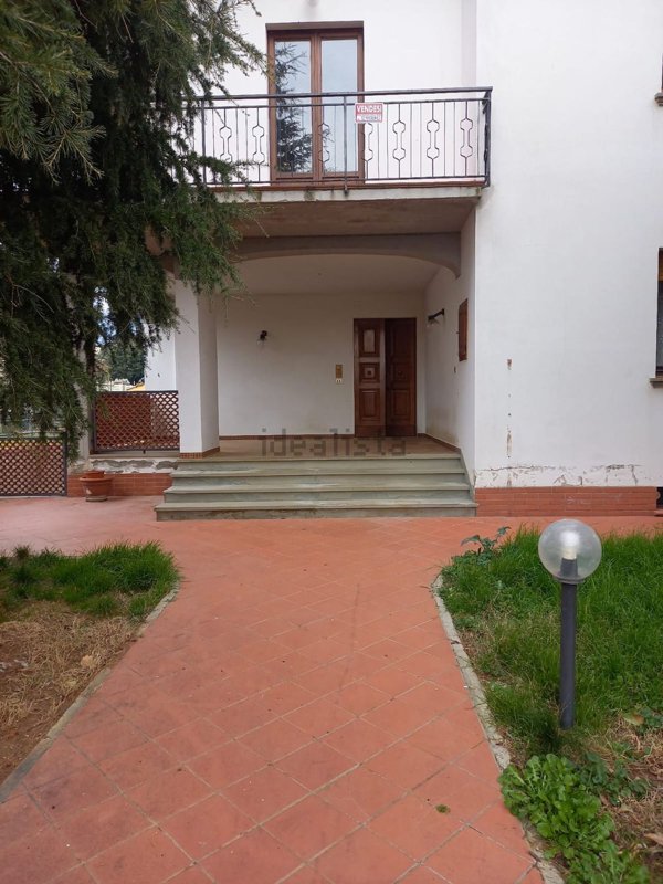 appartamento in vendita ad Arezzo in zona Rigutino