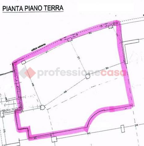 negozio in vendita ad Arezzo in zona Centro Città
