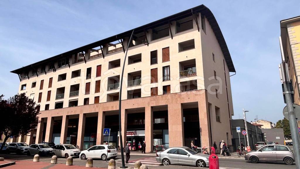 appartamento in vendita ad Arezzo in zona Vittorio Veneto
