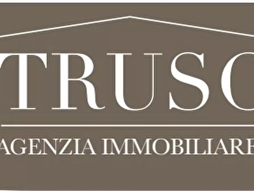 negozio in vendita ad Arezzo in zona Centro Città
