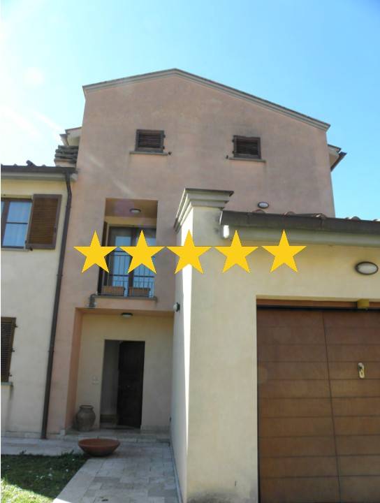 appartamento in vendita ad Arezzo in zona Rigutino
