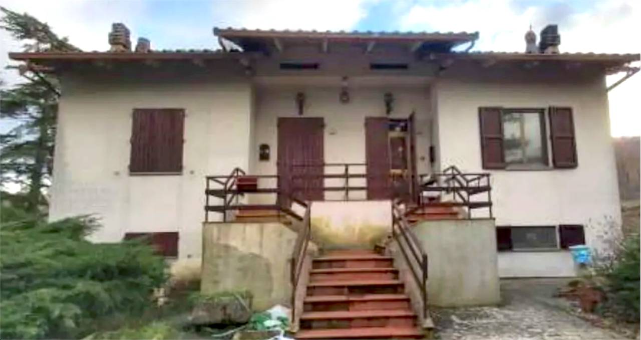 casa indipendente in vendita ad Arezzo in zona San Cassiano
