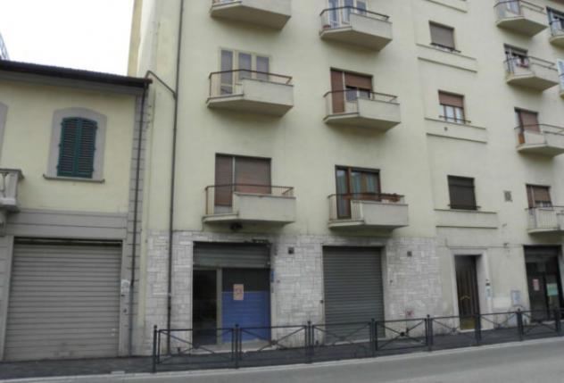 locale commerciale in vendita ad Arezzo