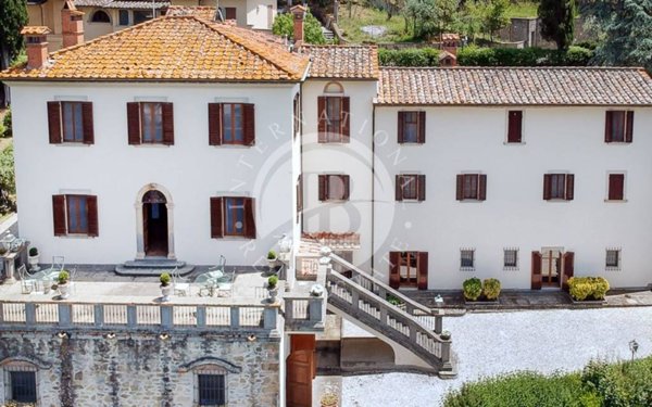 casa indipendente in vendita ad Arezzo in zona Staggiano