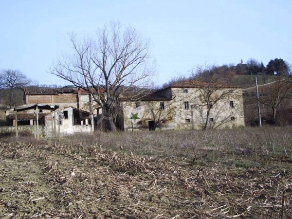 casa indipendente in vendita ad Arezzo in zona Palazzo del Pero