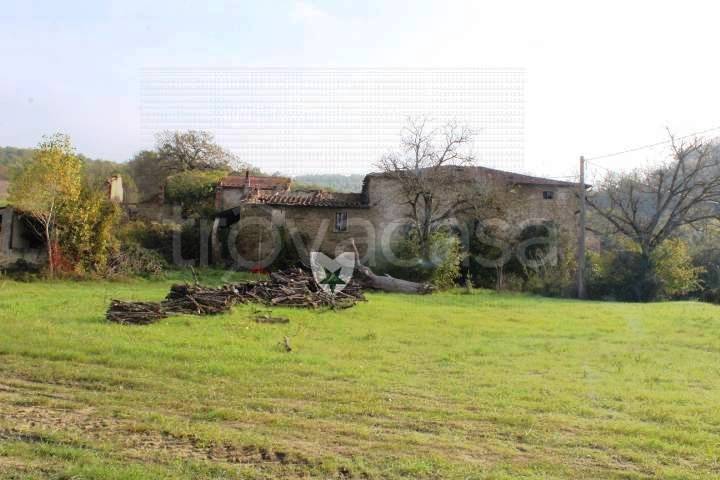casa indipendente in vendita ad Arezzo in zona Palazzo del Pero