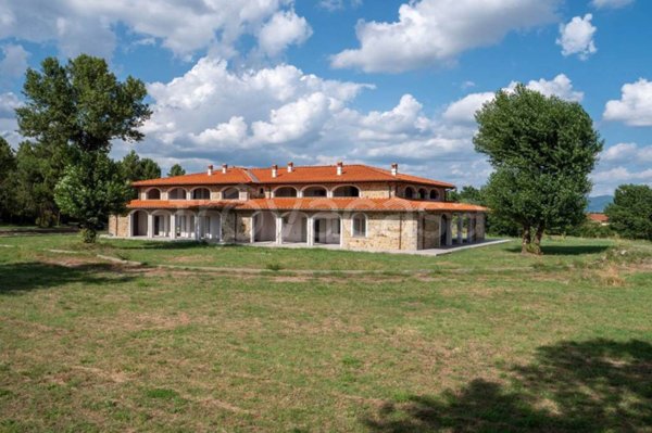casa indipendente in vendita ad Arezzo