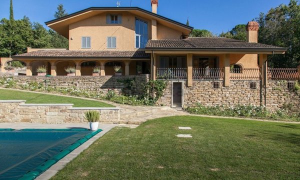 casa indipendente in vendita ad Arezzo