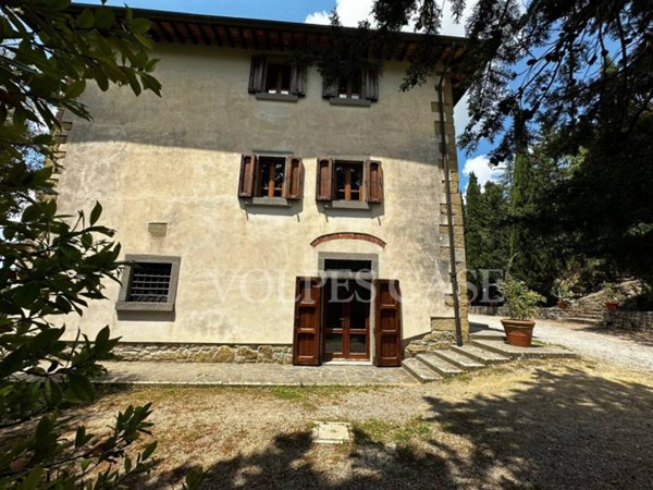 casa indipendente in vendita ad Arezzo in zona Sant'Anastasio