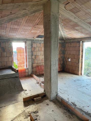 casa indipendente in vendita ad Arezzo in zona Olmo
