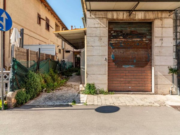 appartamento in vendita ad Arezzo in zona Vittorio Veneto