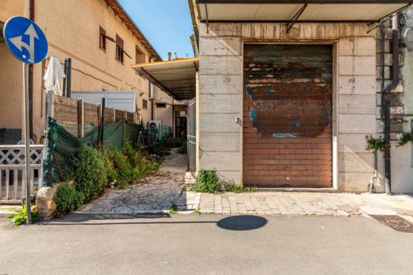 appartamento in vendita ad Arezzo in zona Vittorio Veneto