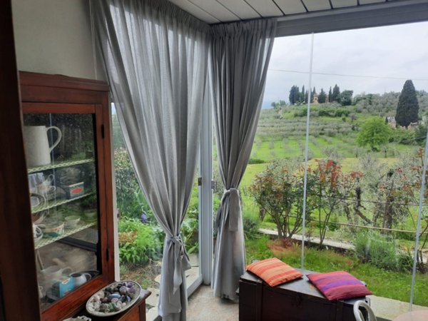casa indipendente in vendita ad Arezzo in zona Antria