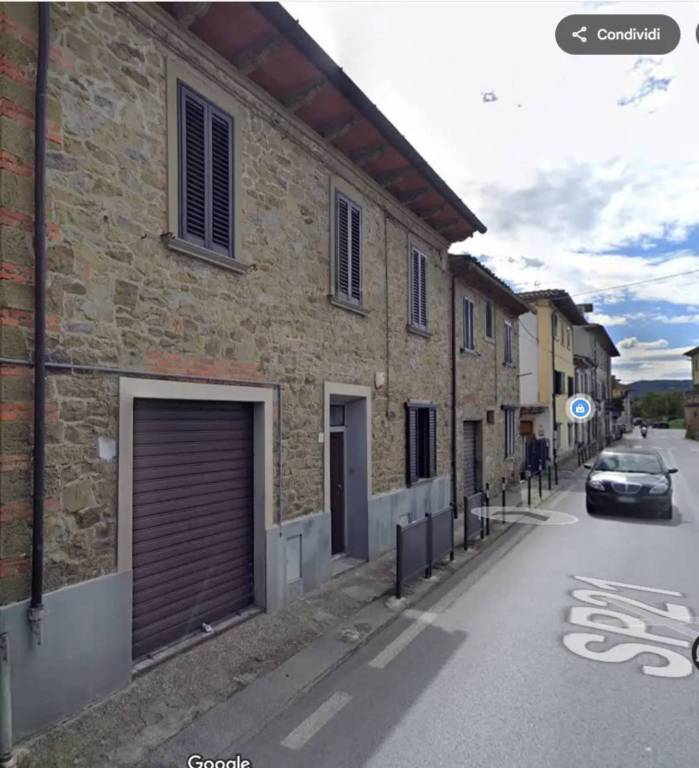 casa indipendente in vendita ad Arezzo in zona San Giuliano