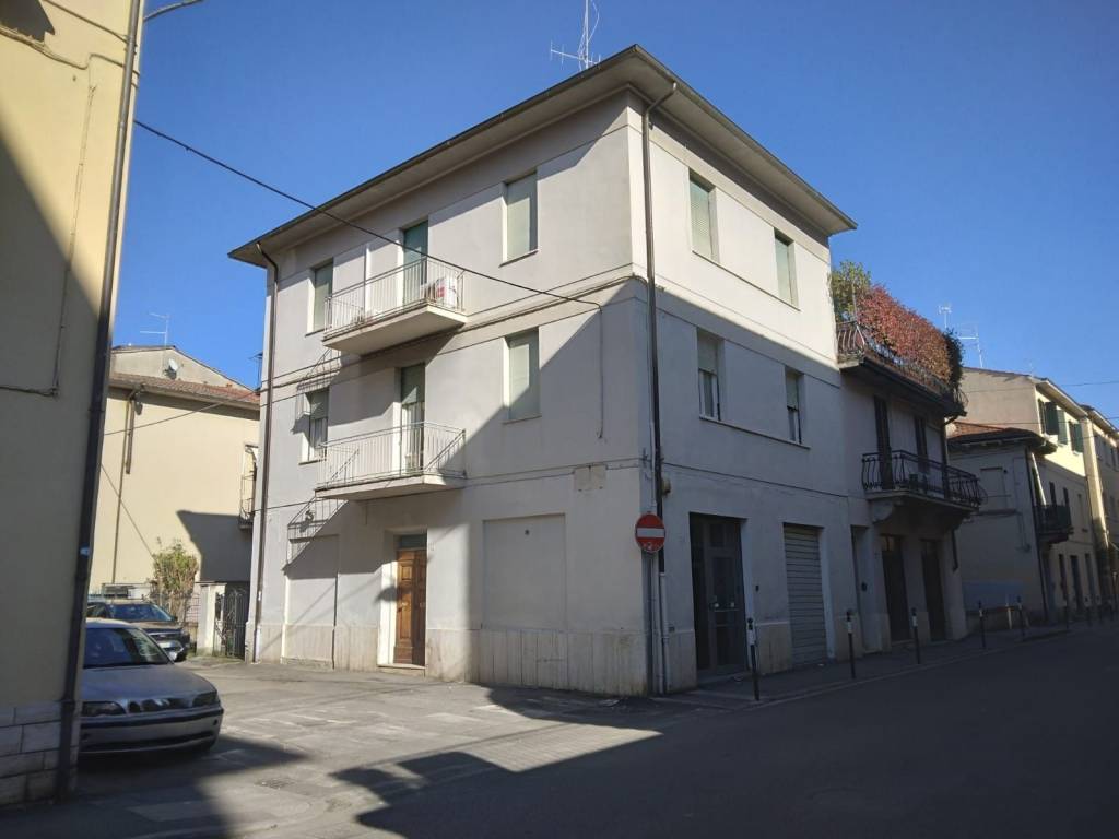 appartamento in vendita ad Arezzo in zona Vittorio Veneto