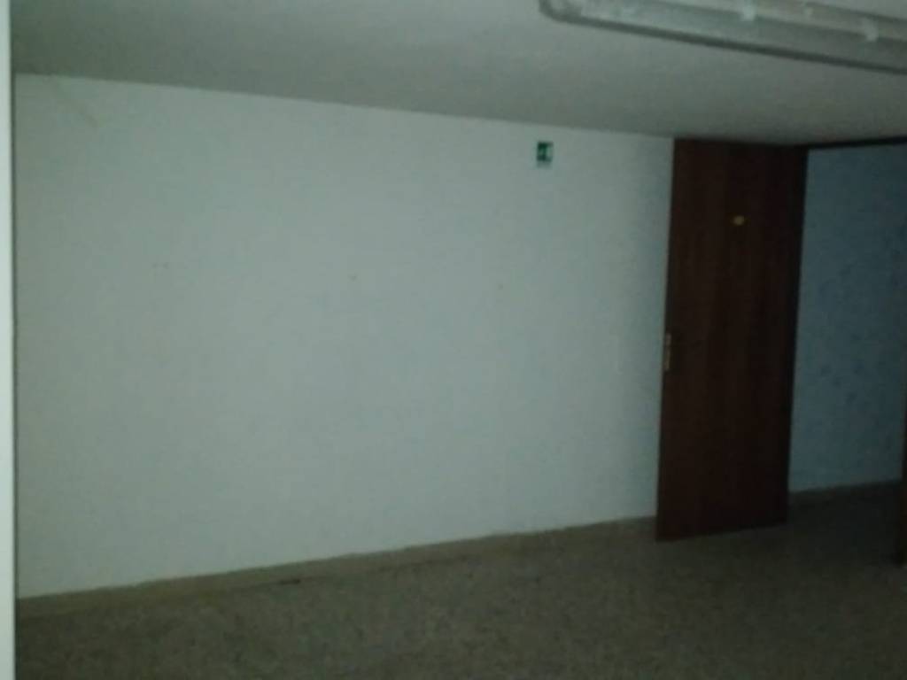negozio in vendita ad Arezzo