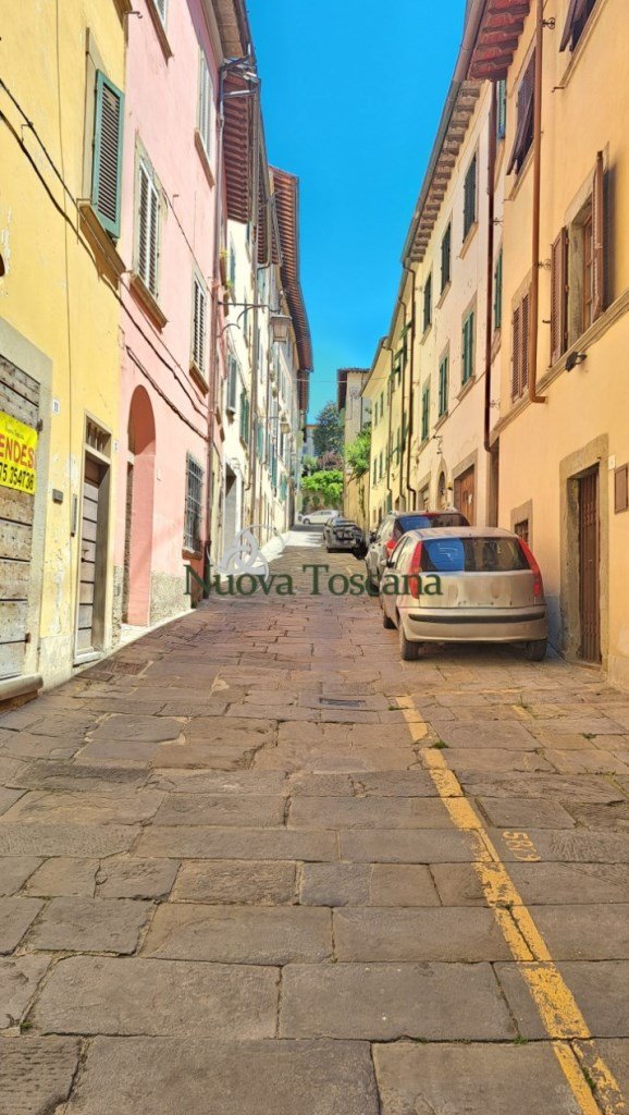 casa indipendente in vendita ad Arezzo in zona Centro Città
