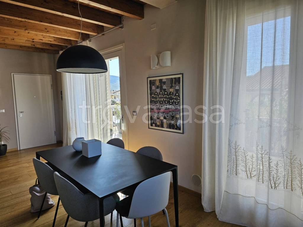 casa indipendente in vendita ad Arezzo