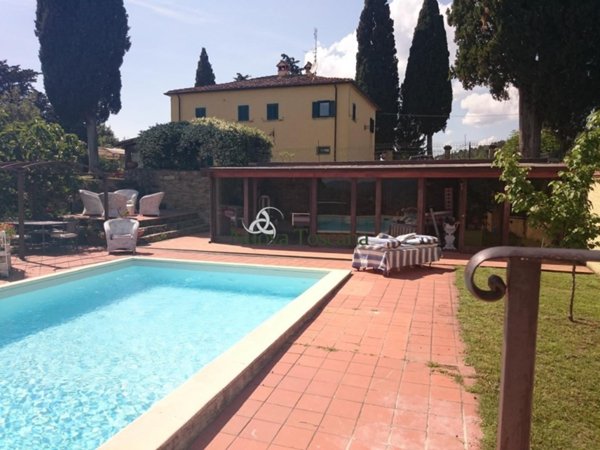 casa indipendente in vendita ad Arezzo in zona Centro Città
