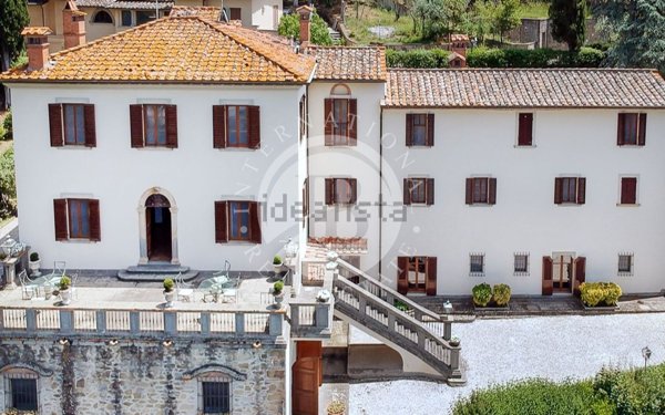 casa indipendente in vendita ad Arezzo in zona Centro Città