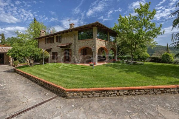 casa indipendente in vendita ad Arezzo in zona Chiassa-Tregozzano