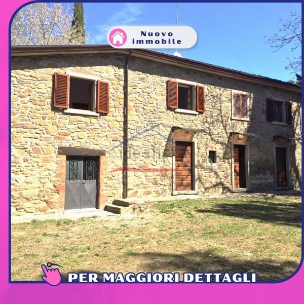 casa indipendente in vendita ad Arezzo in zona Molin Nuovo