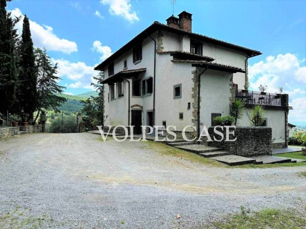 casa indipendente in vendita ad Arezzo in zona Sant'Anastasio