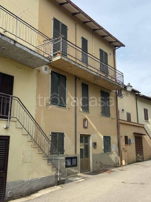 casa indipendente in vendita ad Arezzo in zona Rigutino