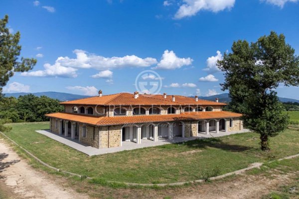 casa indipendente in vendita ad Arezzo