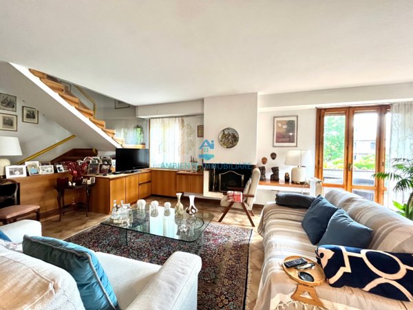 casa indipendente in vendita ad Arezzo in zona Centro Città