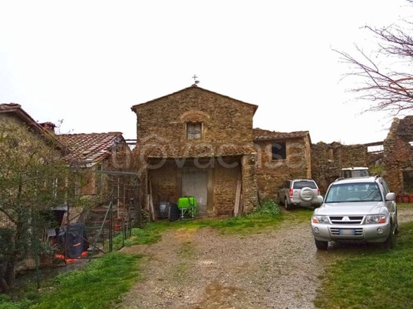 casa indipendente in vendita ad Arezzo in zona Santa Firmina