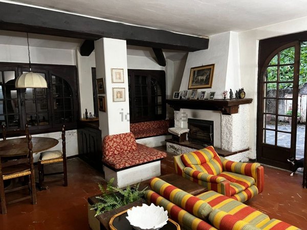casa indipendente in vendita ad Arezzo in zona Zona La Pace