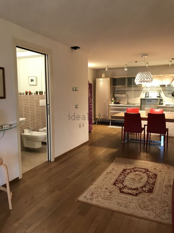 casa semindipendente in vendita ad Arezzo in zona Campi