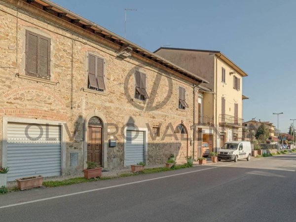appartamento in vendita ad Arezzo in zona Ponte Alla Chiassa