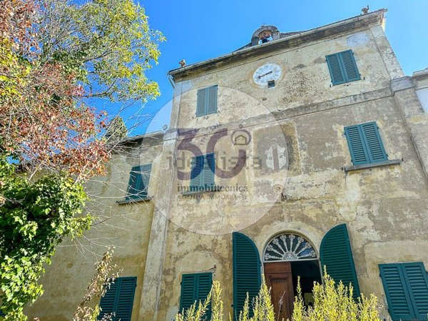 casa indipendente in vendita ad Arezzo in zona Zona Le Pietre