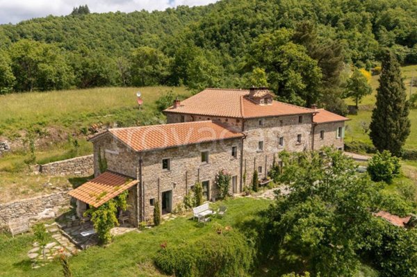 casa indipendente in vendita ad Arezzo