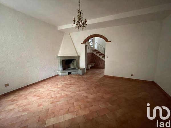 appartamento in vendita ad Arezzo in zona Quarata