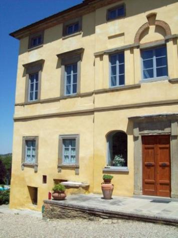casa indipendente in vendita ad Arezzo in zona Centro Città